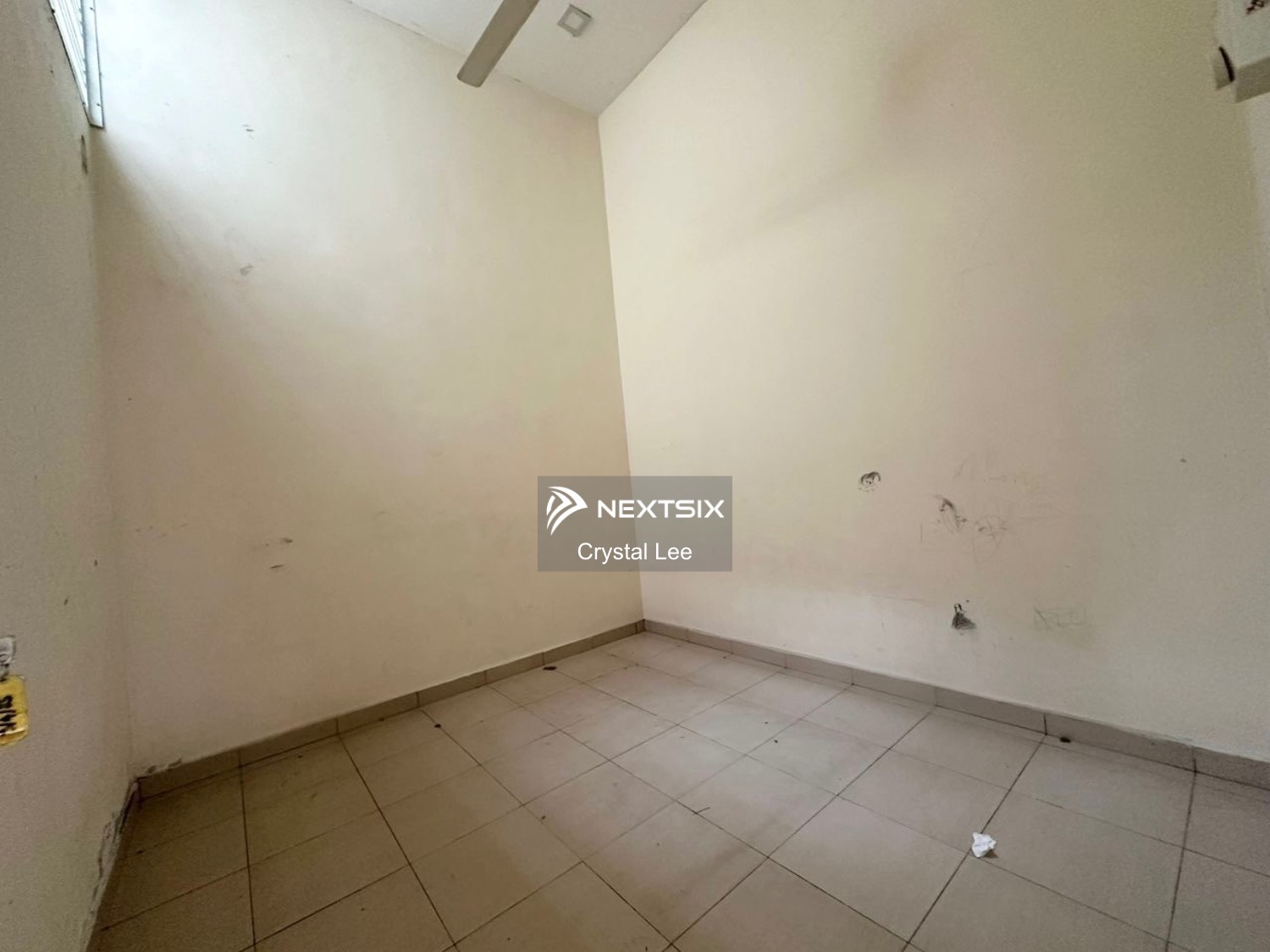 1-sty Terrace/Link House For Sale in Setia Indah Johor - Image 9