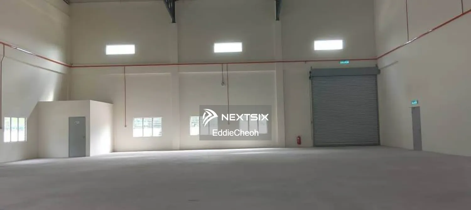 Detached Factory For Rent in Rawang Selangor - Image 7