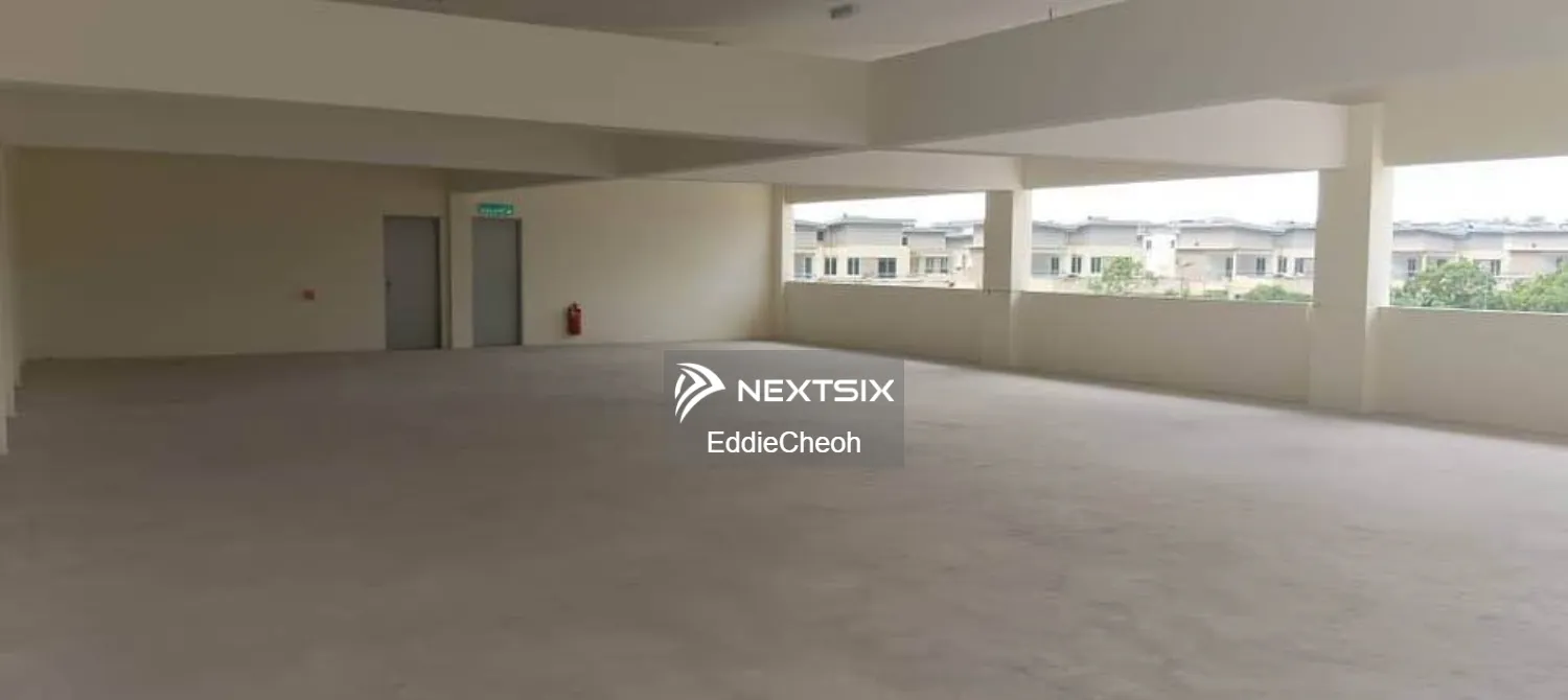 Detached Factory For Rent in Rawang Selangor - Image 9