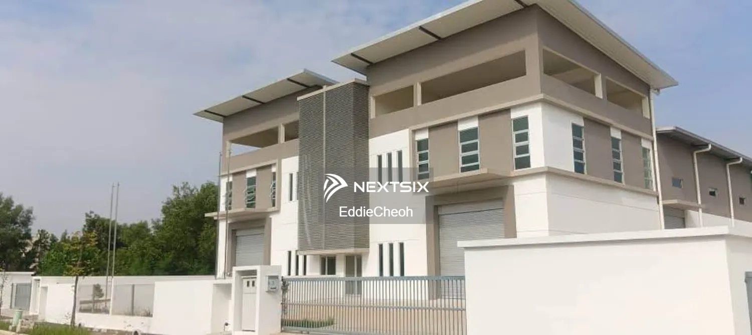 Semi-D Factory For Rent in Rawang Selangor