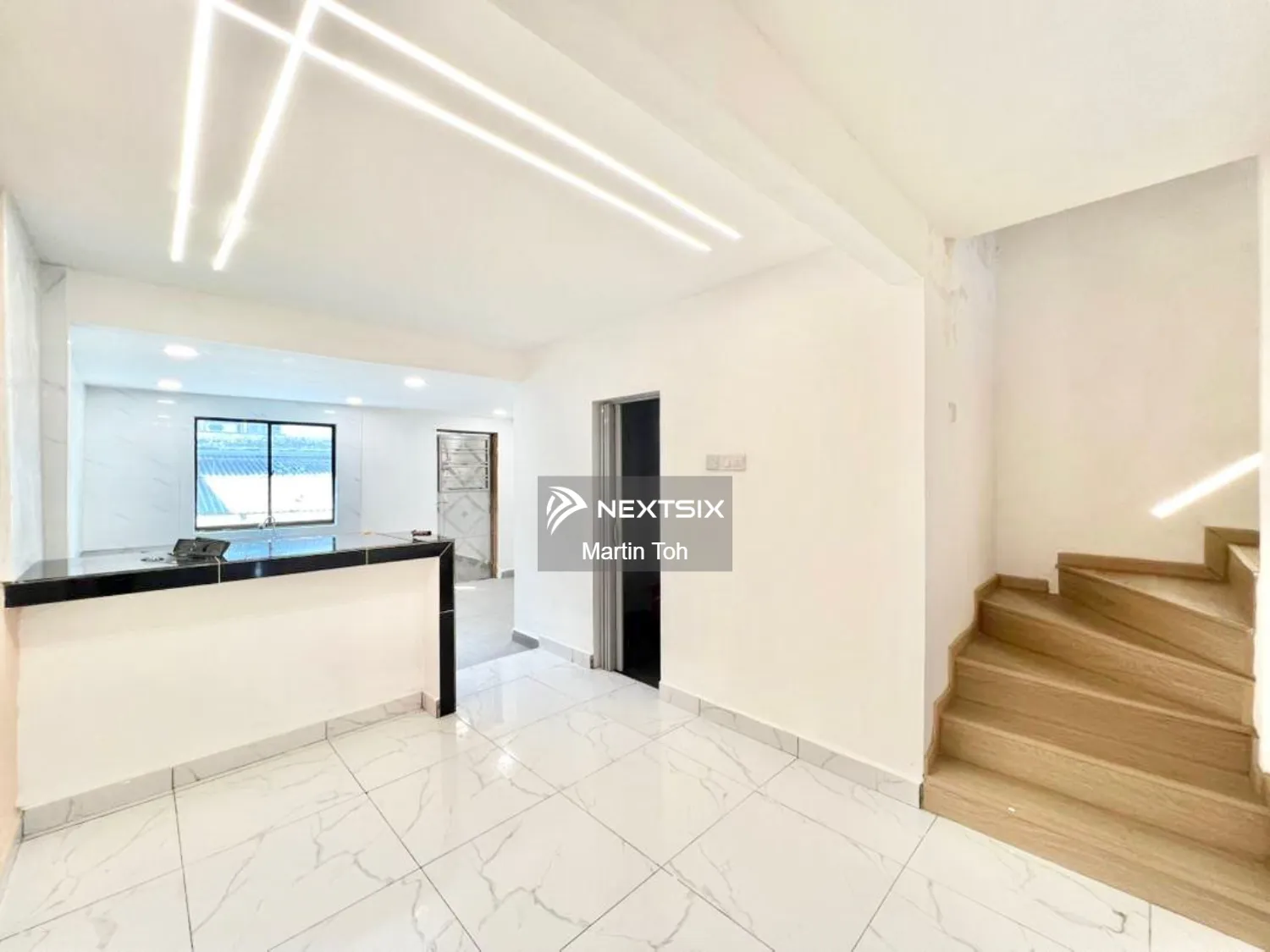 2-sty Terrace/Link House For Sale in Ulu Tiram Johor - Image 2