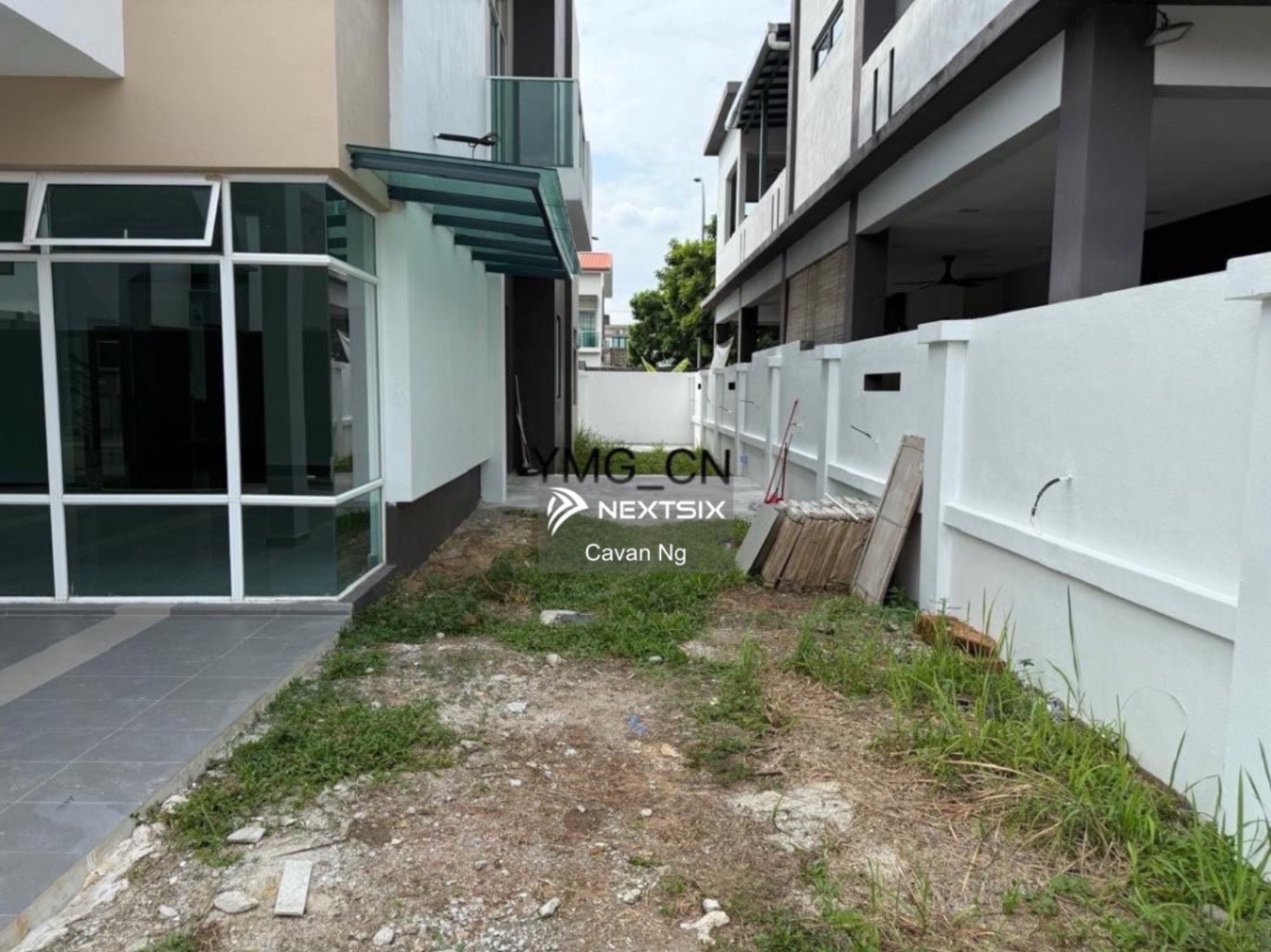 Semi-detached House For Sale in Klang Selangor - Image 5
