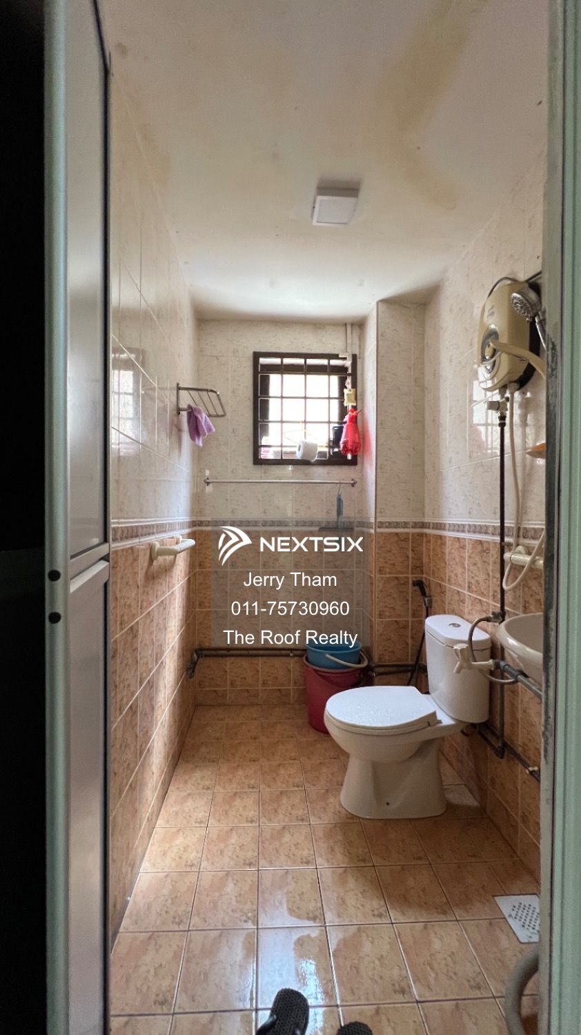 Semi-detached House For Sale in Ulu Tiram Johor - Image 12