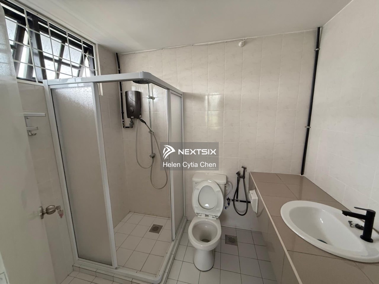 Semi-detached House For Sale in Kuching Sarawak - Image 10