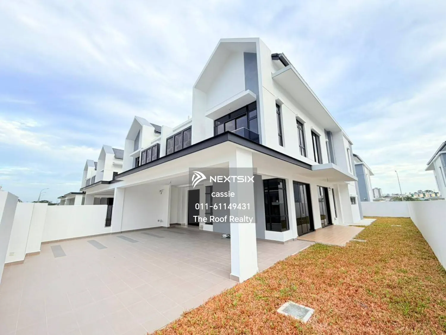 Semi-detached House For Sale in Johor Bahru Johor - Image 2