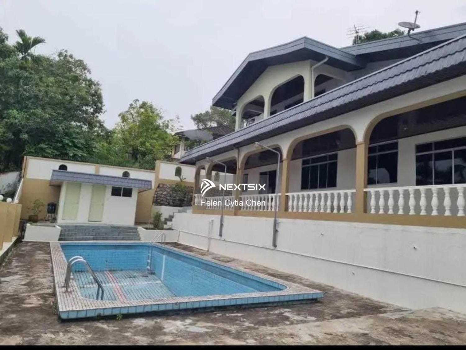 Bungalow For Sale in Kuching Sarawak - Image 5