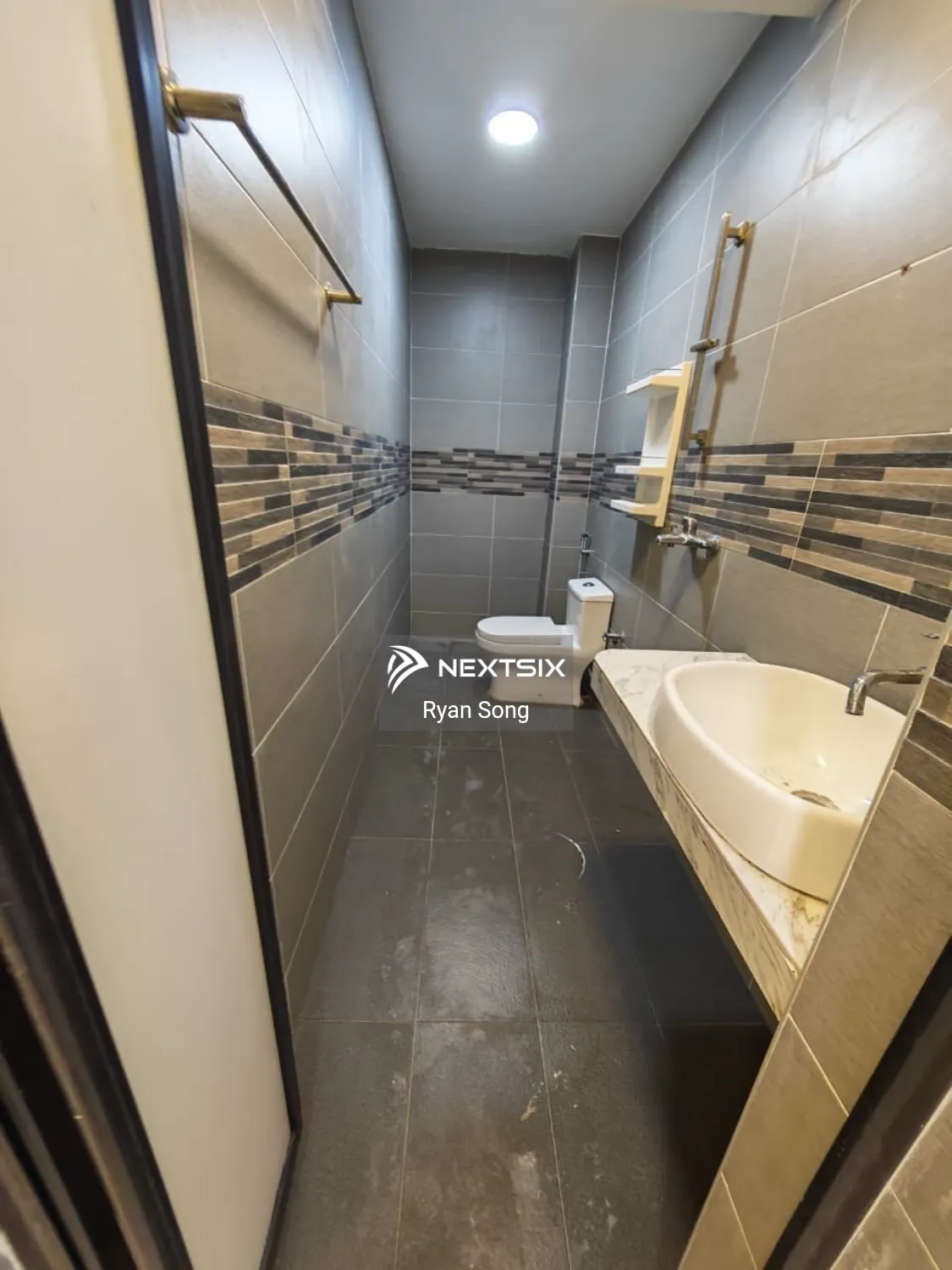 2-sty Terrace/Link House For Sale in Gelang Patah Johor - Image 4