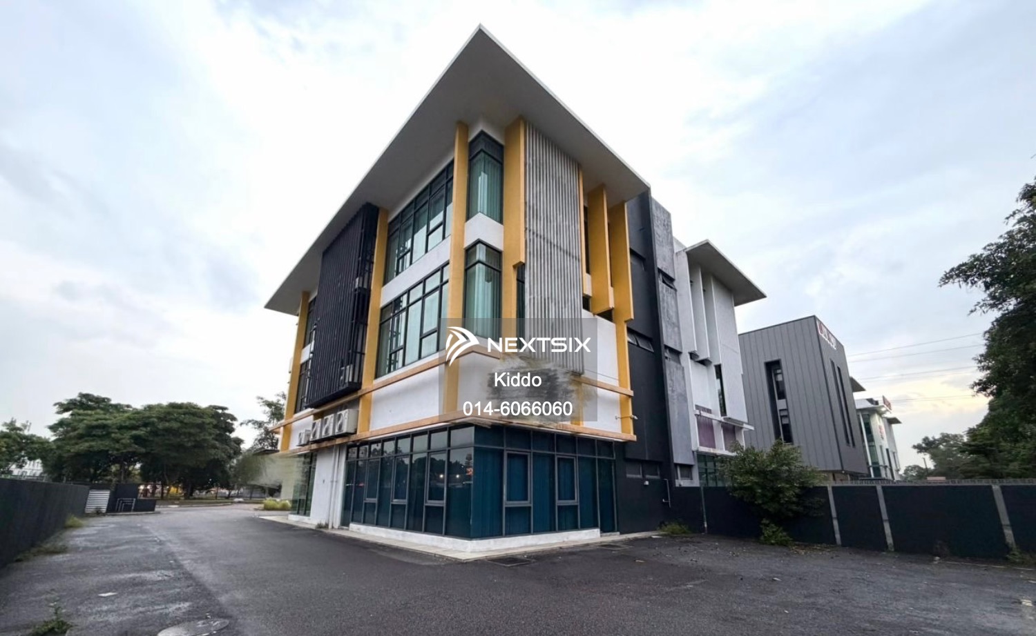 Commercial Semi-D For Sale in Kota Kemuning Selangor