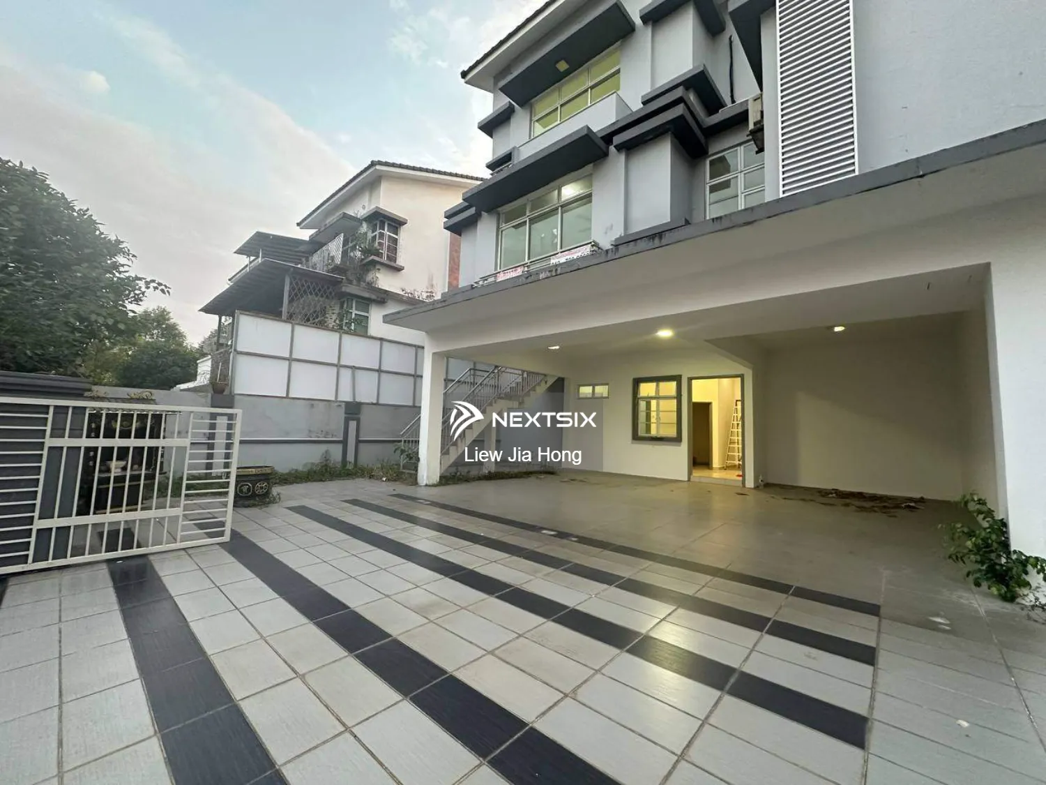 Semi-detached House For Sale in Skudai Johor