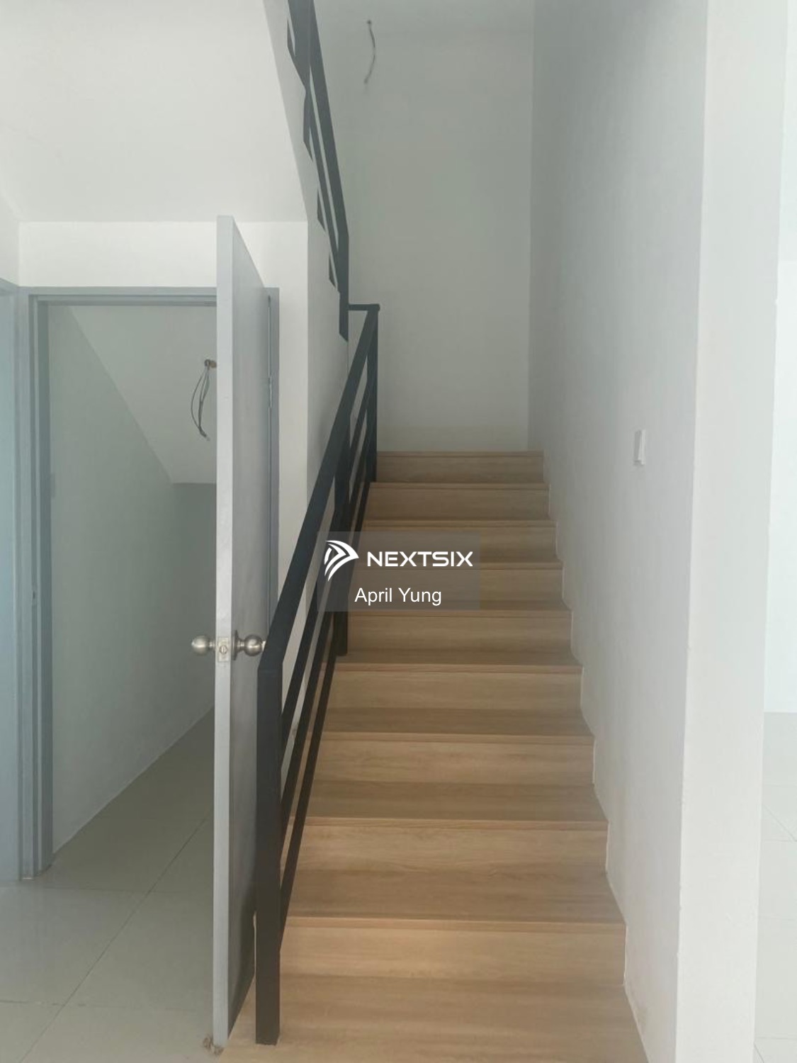 Semi-detached House For Sale in Kuching Sarawak - Image 10