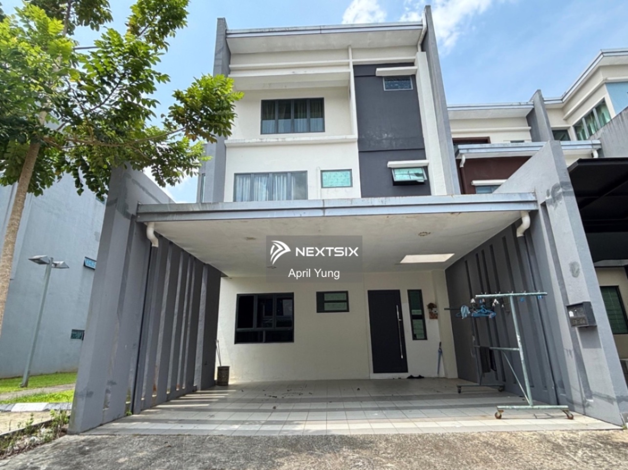 3-sty Terrace/Link House For Sale in Kuching Sarawak