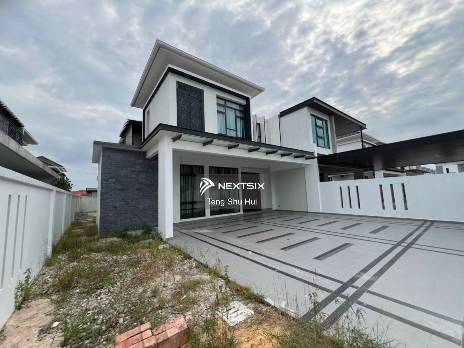 Semi-detached House For Sale in Johor Bahru Johor