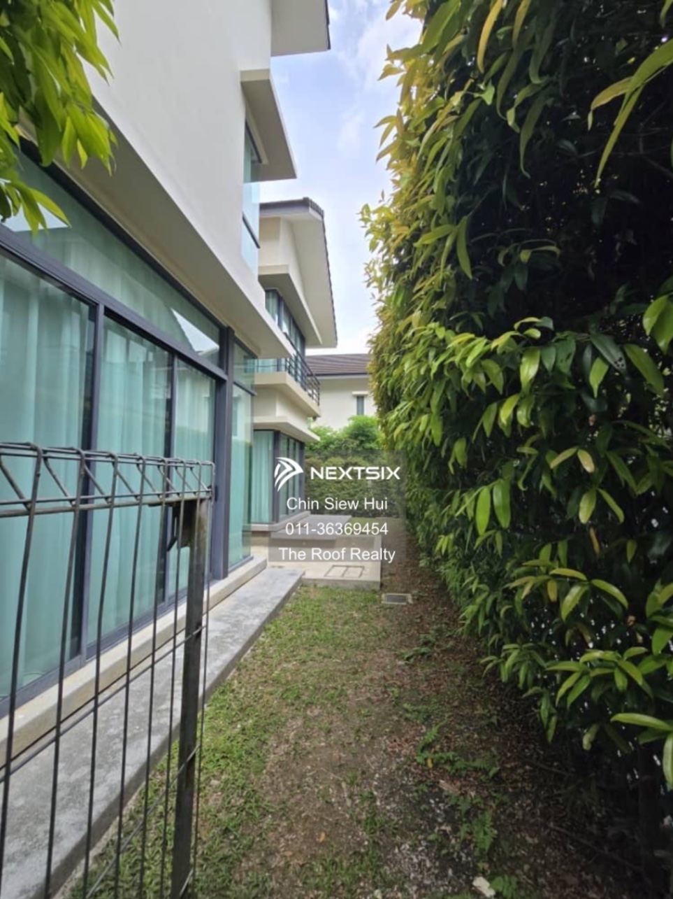 Semi-detached House For Rent in Gelang Patah Johor - Image 11