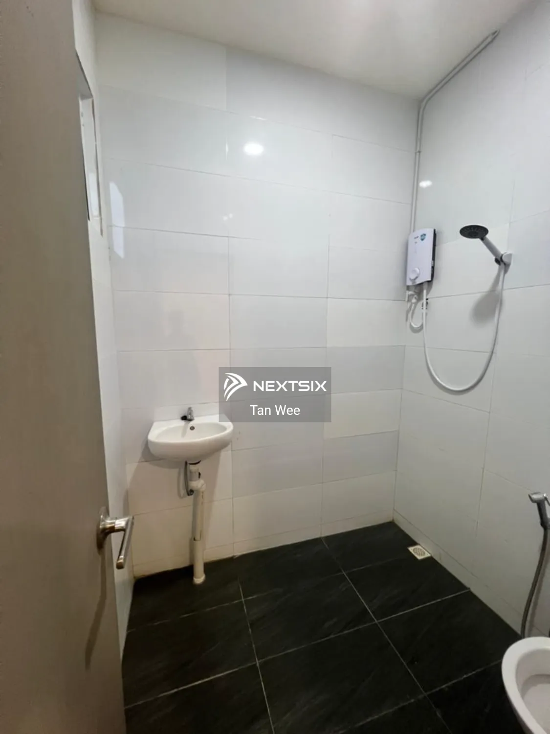 2-sty Terrace/Link House For Sale in Kuching Sarawak - Image 5