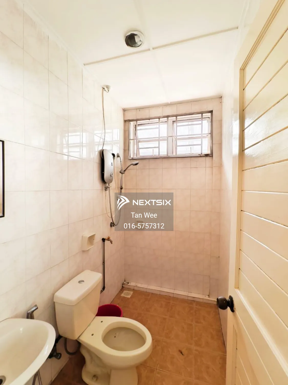 Semi-detached House For Sale in Kuching Sarawak - Image 5