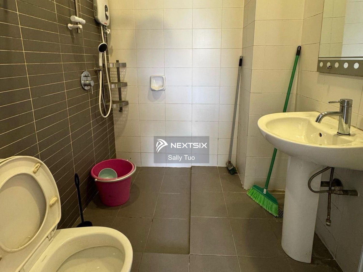 Serviced Residence For Sale in Tebrau Johor - Image 2