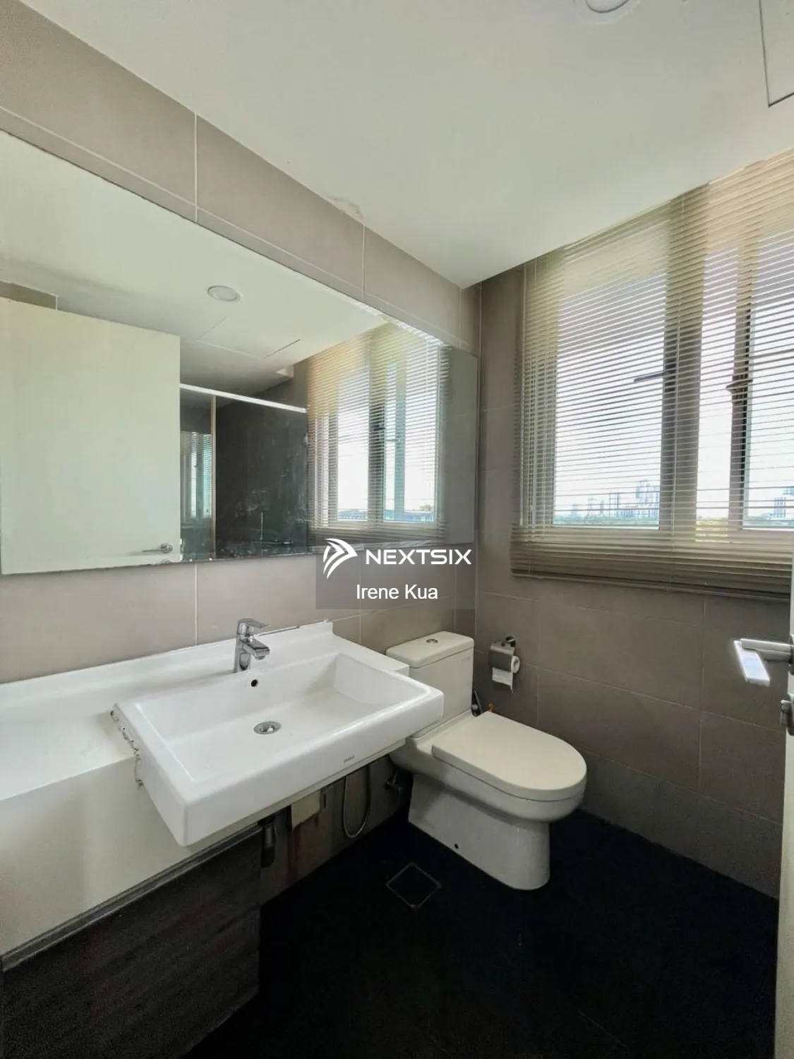 Serviced Residence For Sale in Puteri Harbour Johor - Image 9