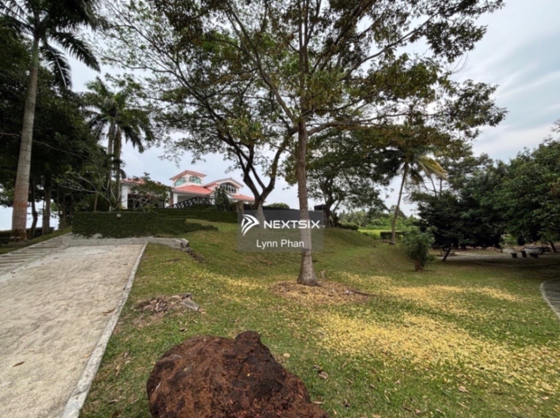 Bungalow For Sale in Gelang Patah Johor - Image 7