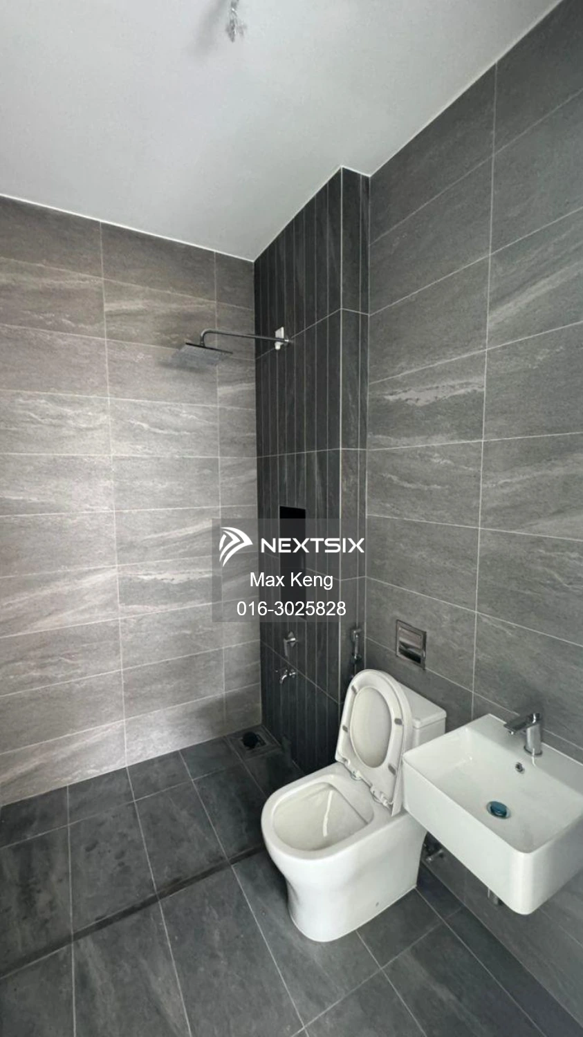 Semi-detached House For Sale in Setia Tropika Johor - Image 9