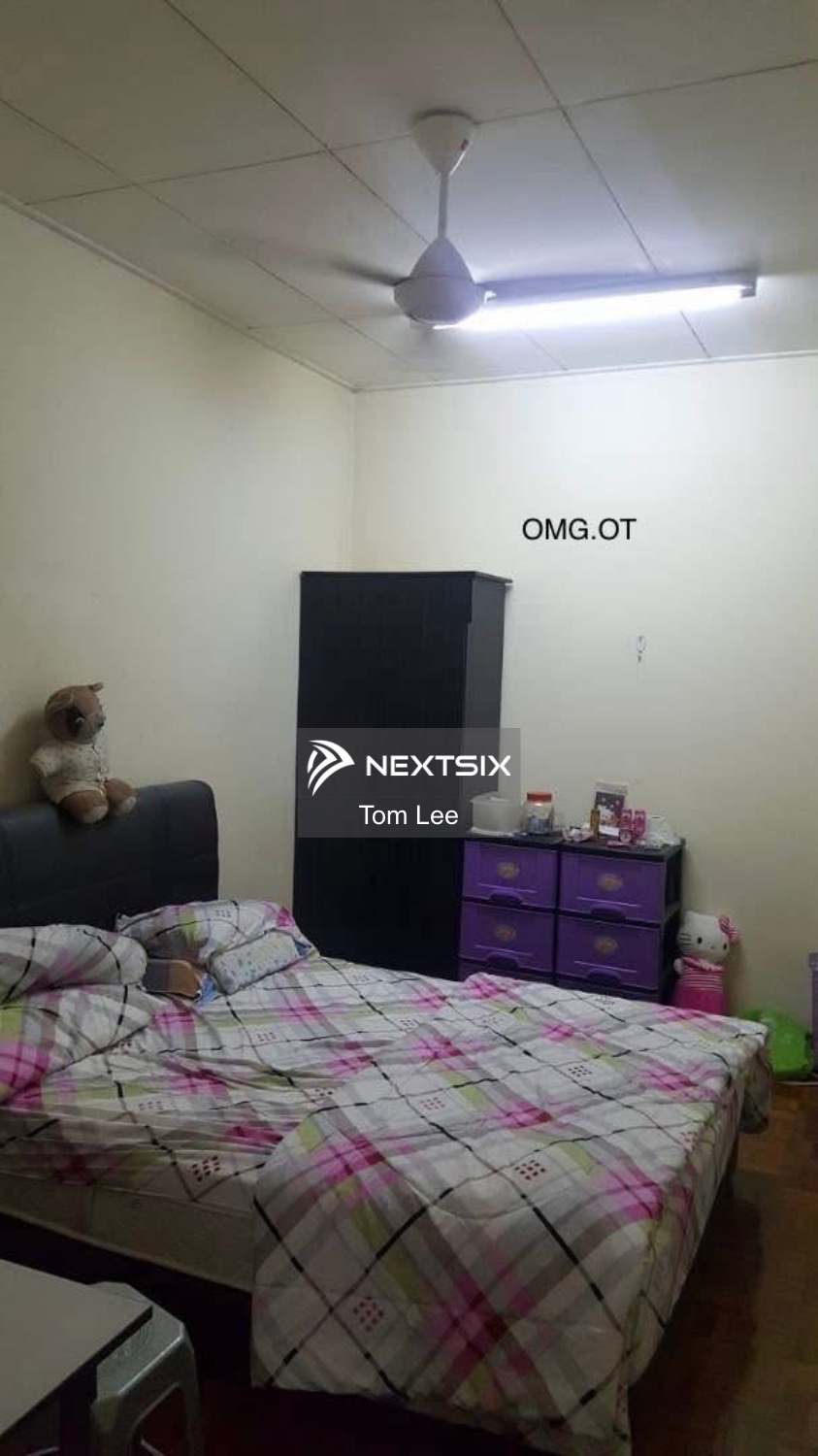 2-sty Terrace/Link House For Sale in Bandar Botanic Selangor - Image 5