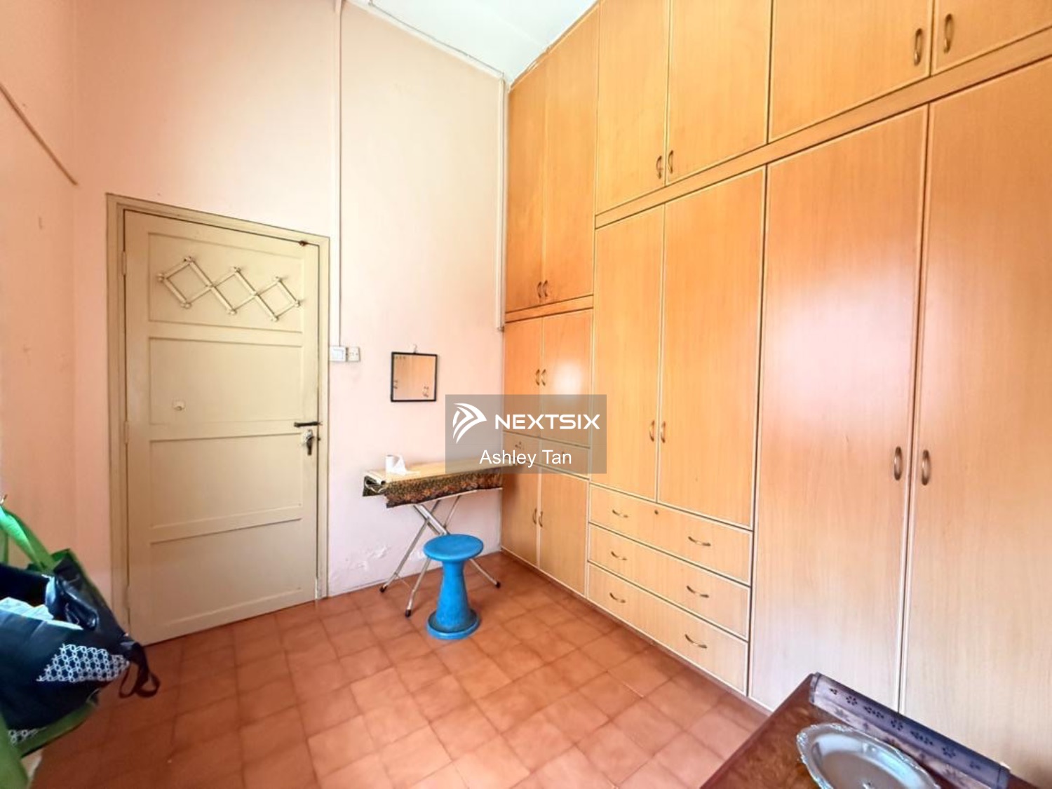 Bungalow For Sale in Johor Bahru Johor - Image 7