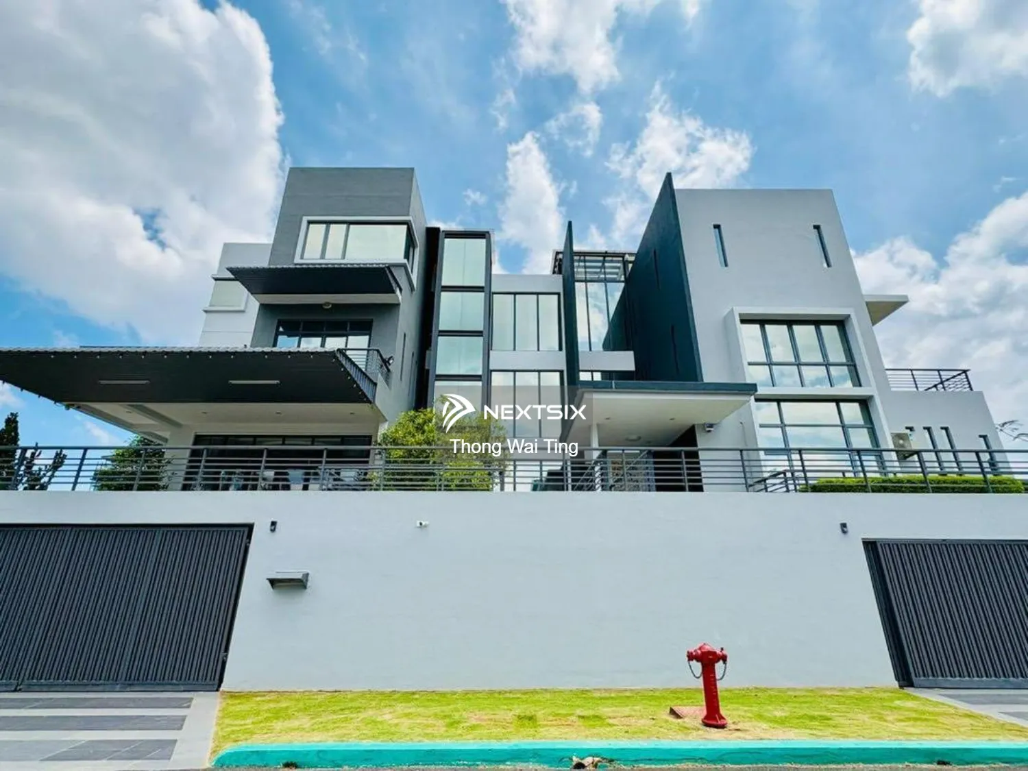 Bungalow For Sale in Ayer Keroh Melaka