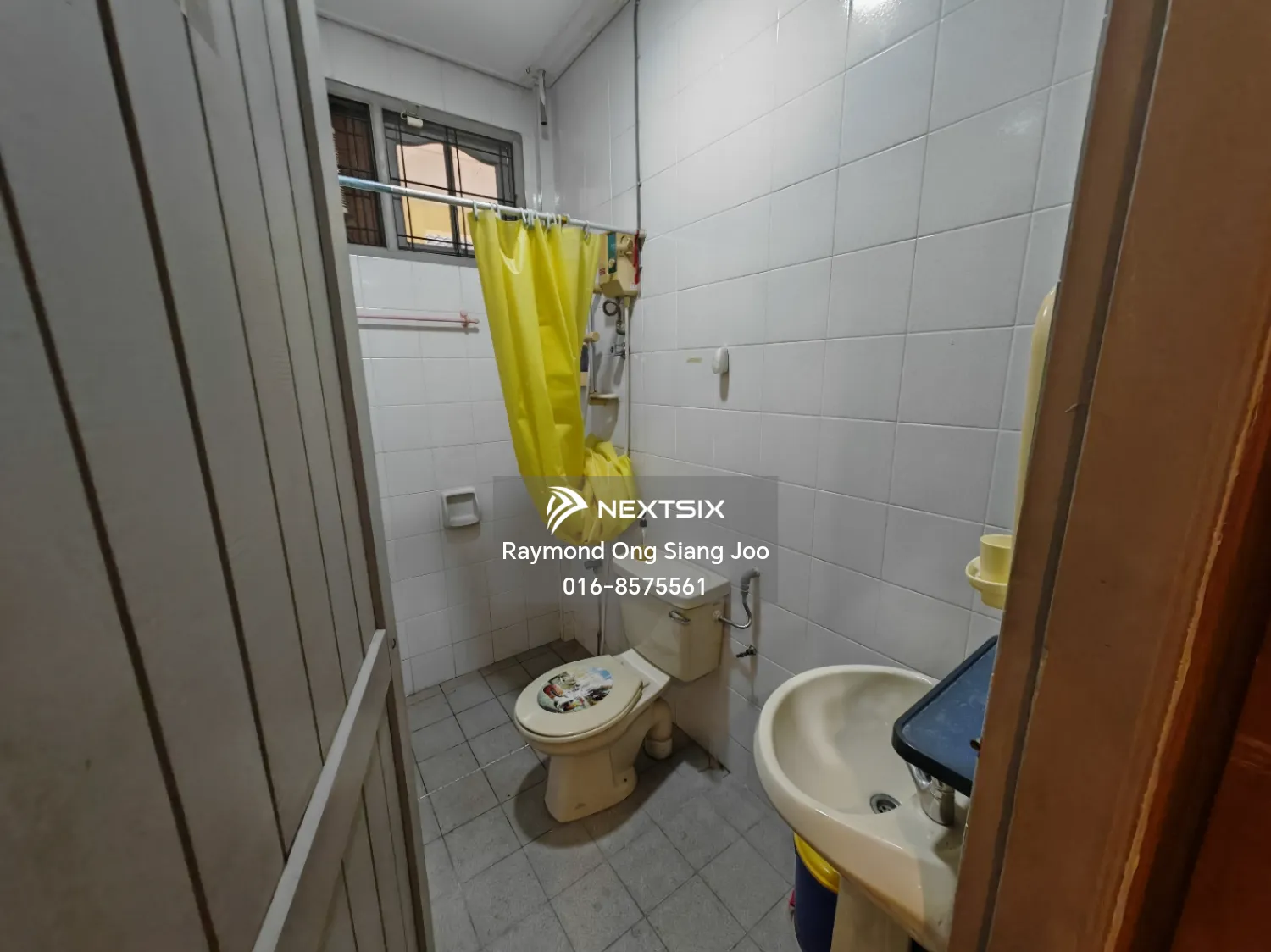 Semi-detached House For Sale in Kuching Sarawak - Image 12