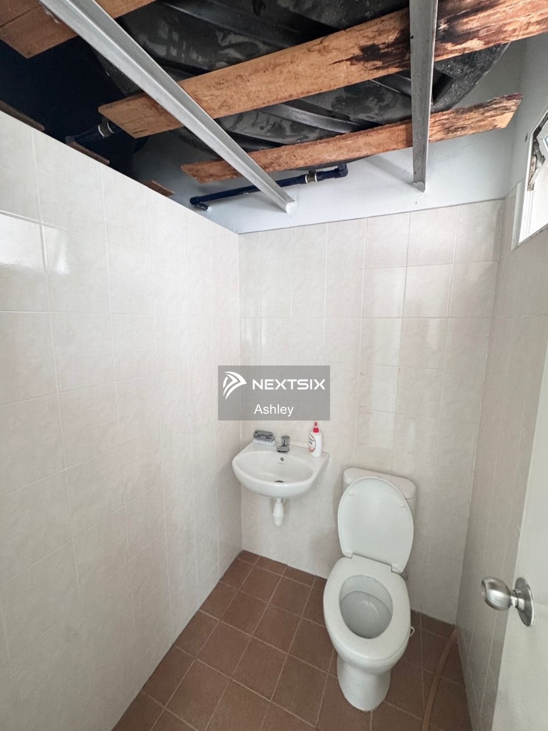 Office For Rent in Raja Uda Penang - Image 5