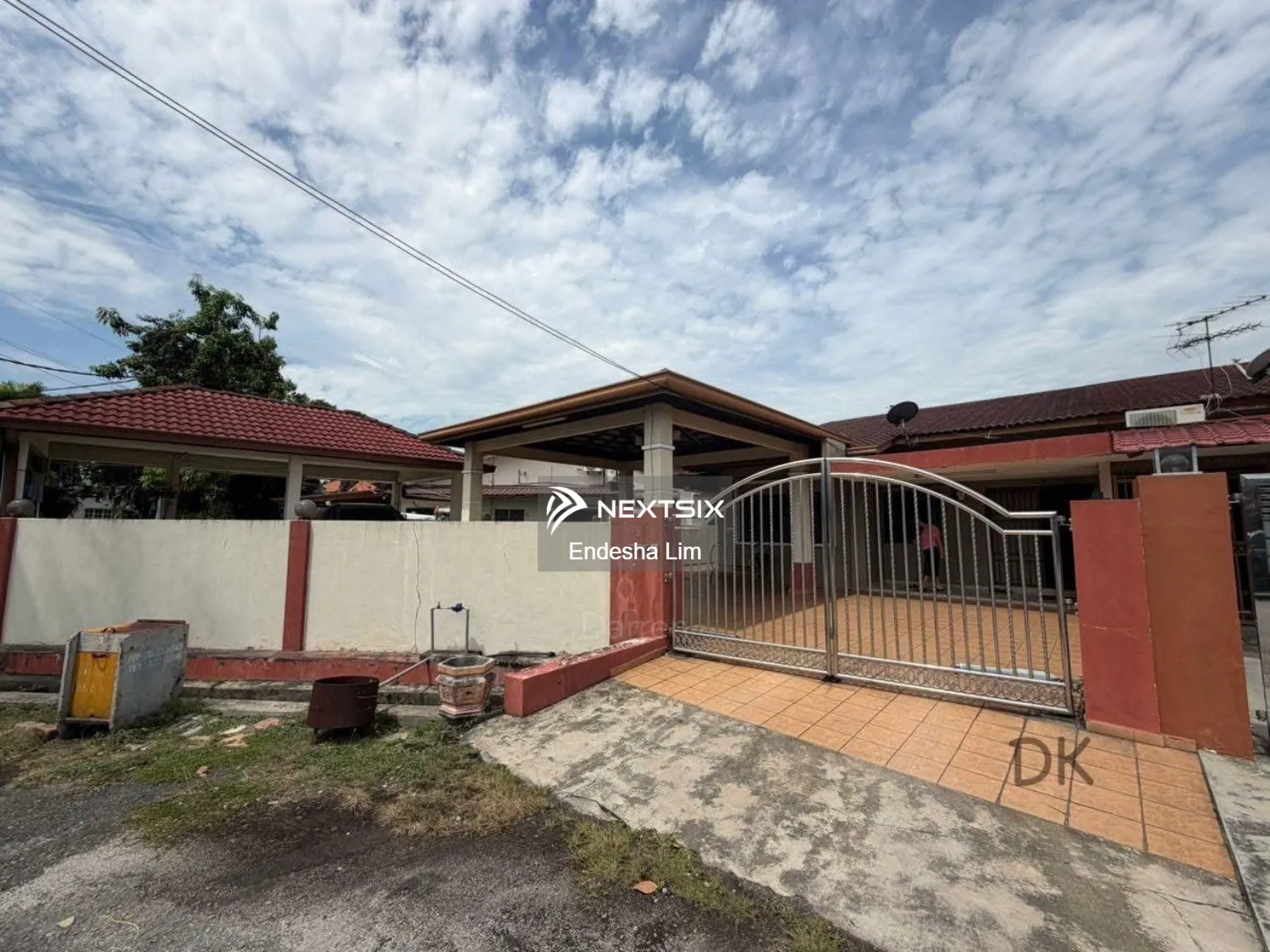 Semi-detached House For Sale in Klang Selangor