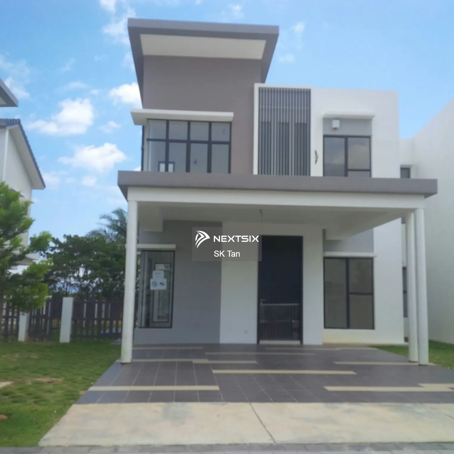 Semi-detached House For Sale in Semenyih Selangor