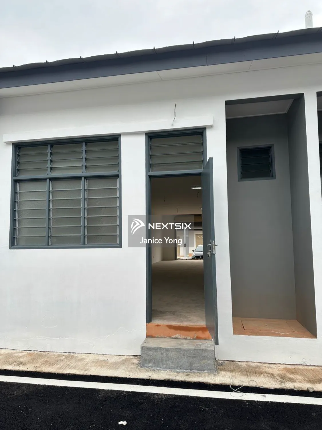 Shop For Rent in Kulai Johor - Image 5