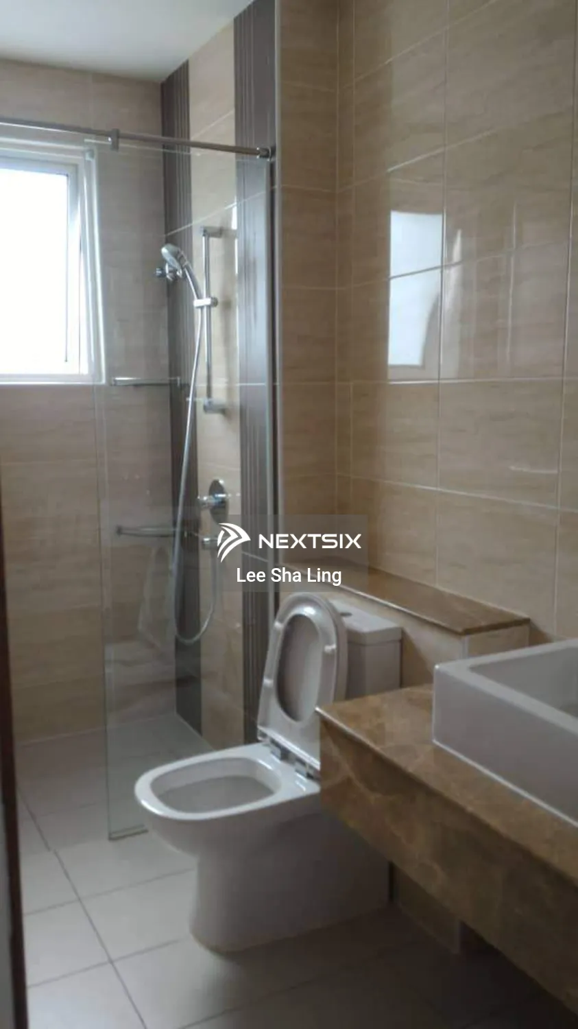 3-sty Superlink House For Sale in Kajang Selangor - Image 5