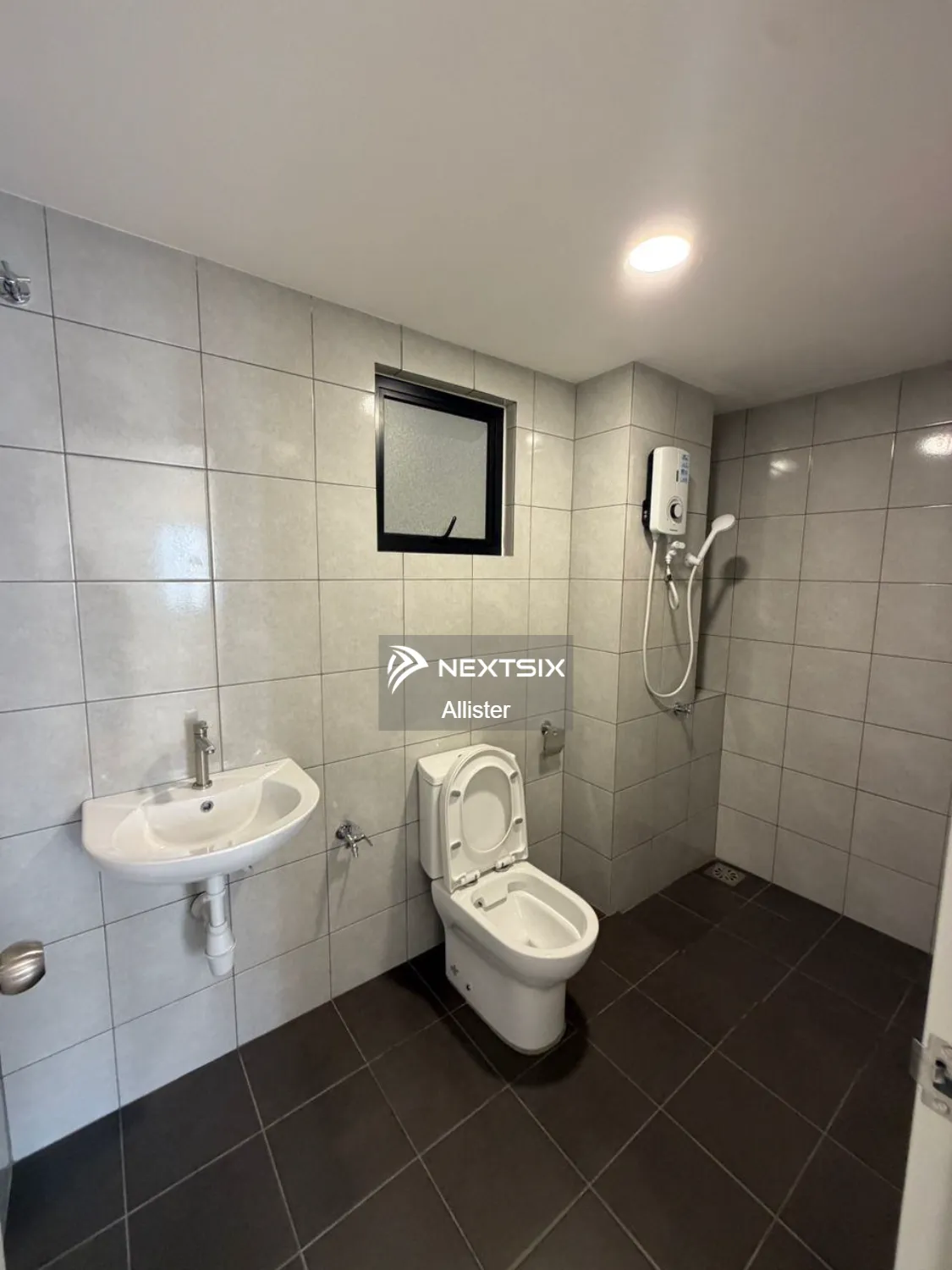 Serviced Residence For Rent in Setia Alam Selangor - Image 6