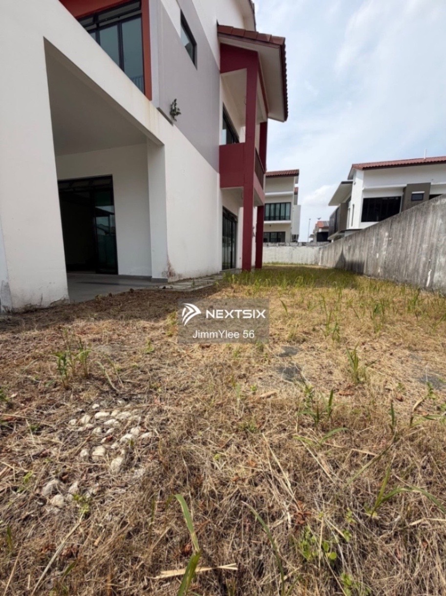 Semi-detached House For Sale in Tebrau Johor - Image 11