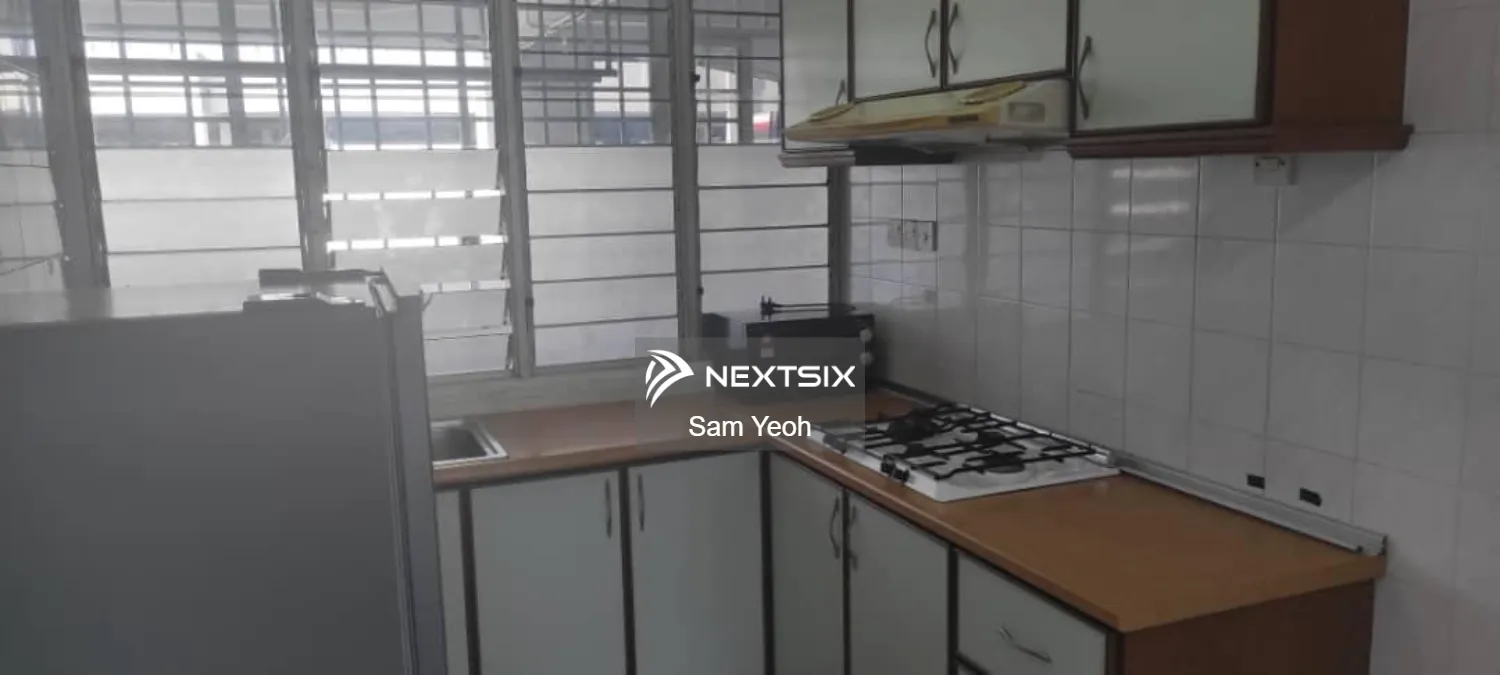 Condominium For Sale in Gelugor Penang - Image 4