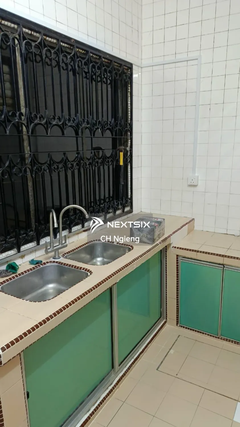 1-sty Terrace/Link House For Rent in Ayer Baloi Johor - Image 6