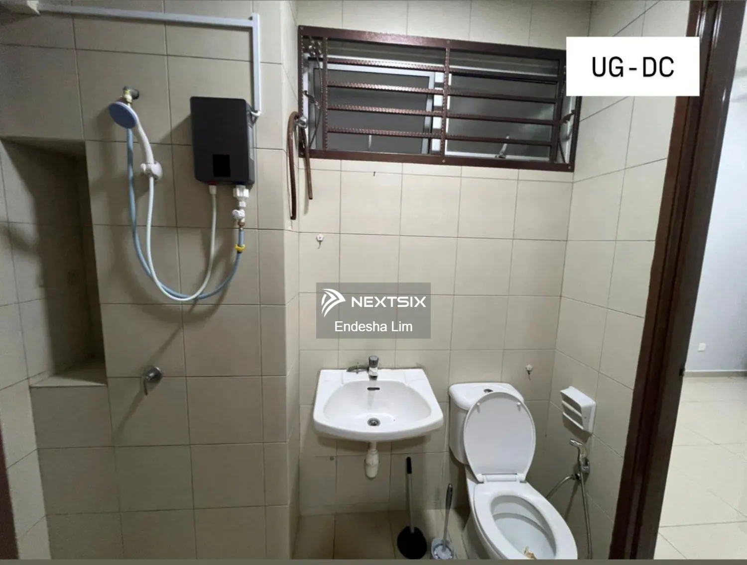 2.5-sty Terrace/Link House For Sale in Bandar Botanic Selangor - Image 9