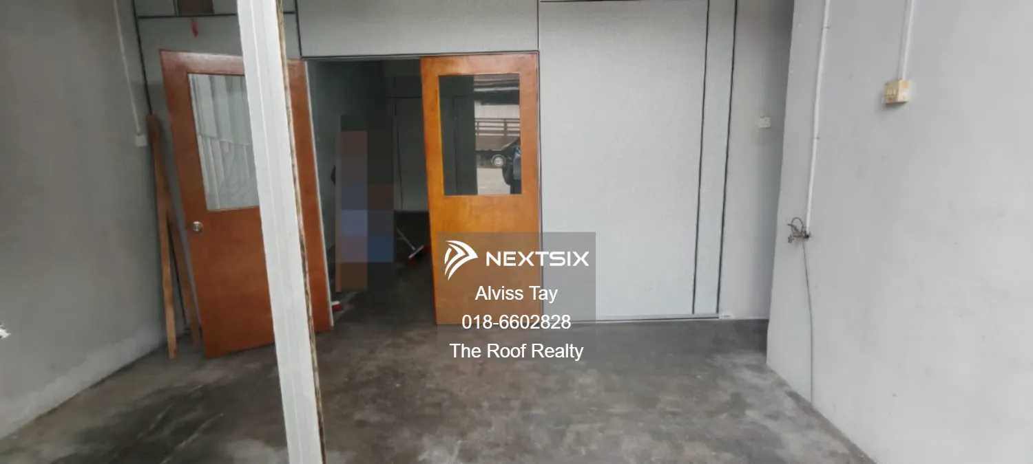 Shop For Rent in Kluang Johor - Image 6