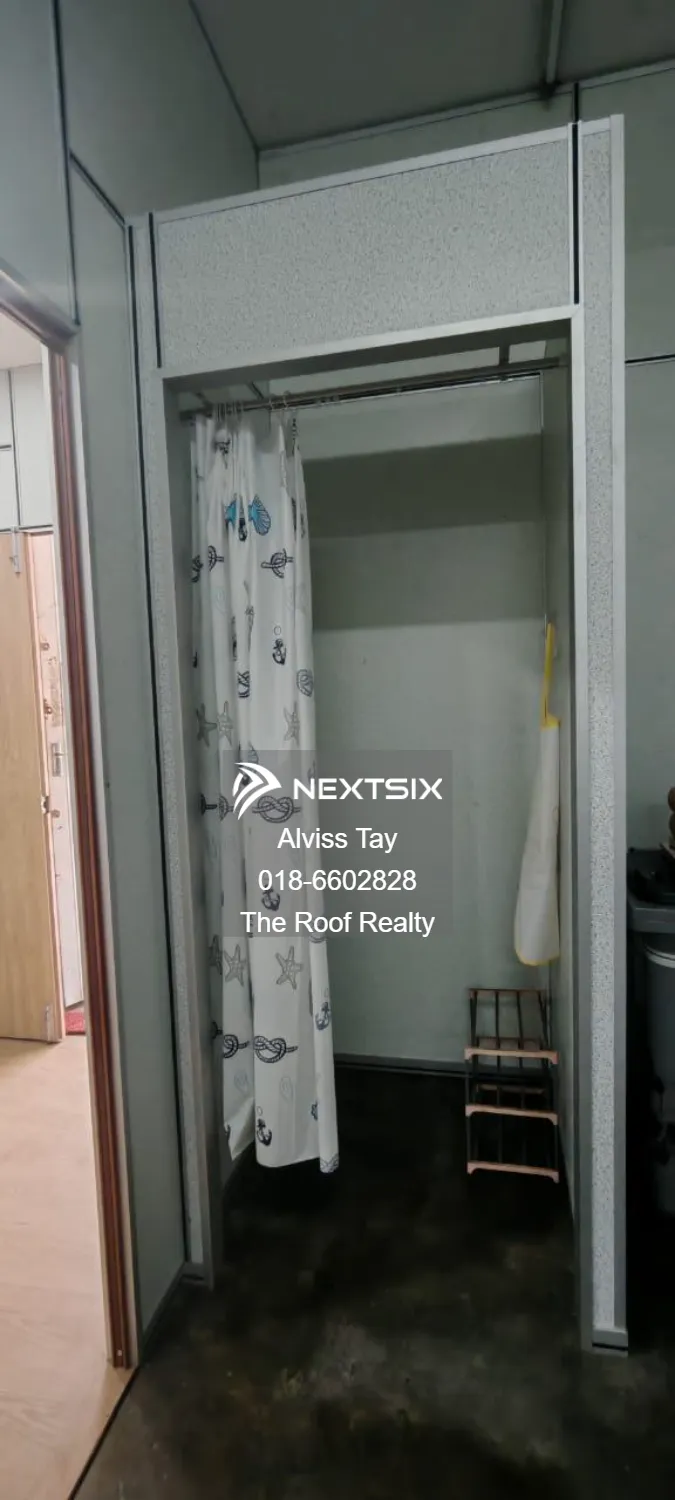 Shop For Rent in Kluang Johor - Image 8