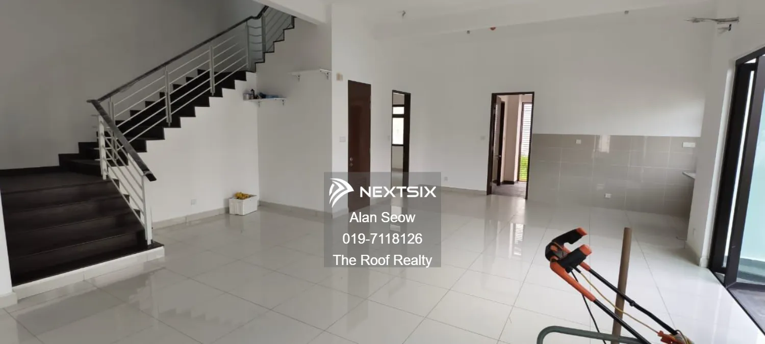 Semi-detached House For Sale in Bandar Kinrara Selangor - Image 6