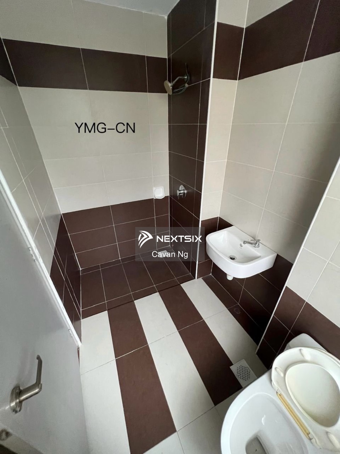 Semi-detached House For Sale in Klang Selangor - Image 7