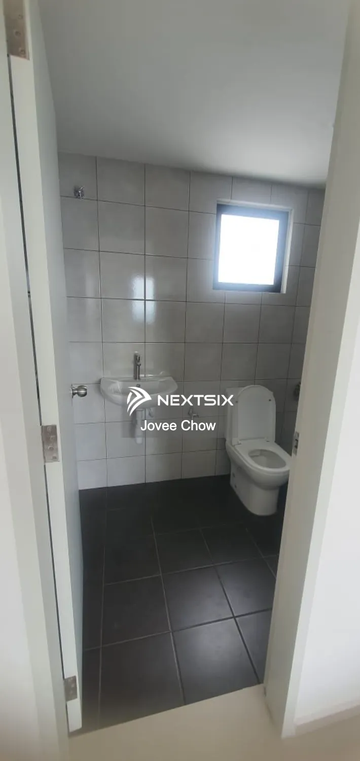 Serviced Residence For Rent in Setia Alam Selangor - Image 14