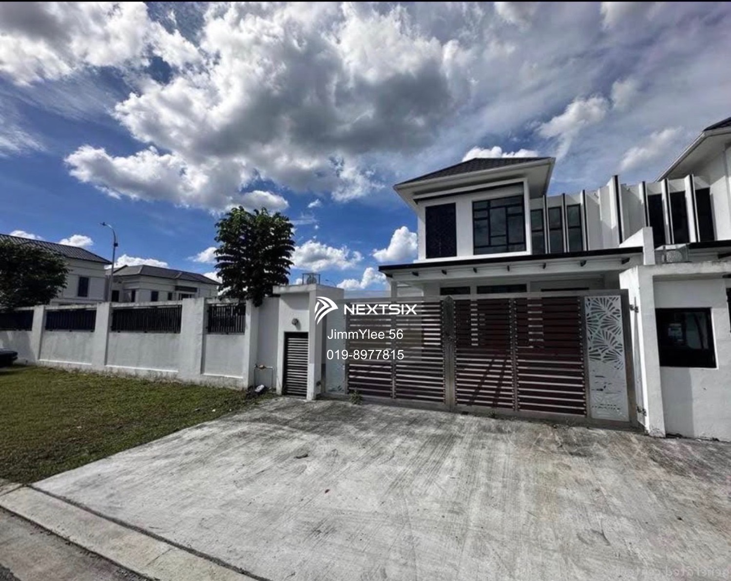 Semi-detached House For Sale in Setia Tropika Johor