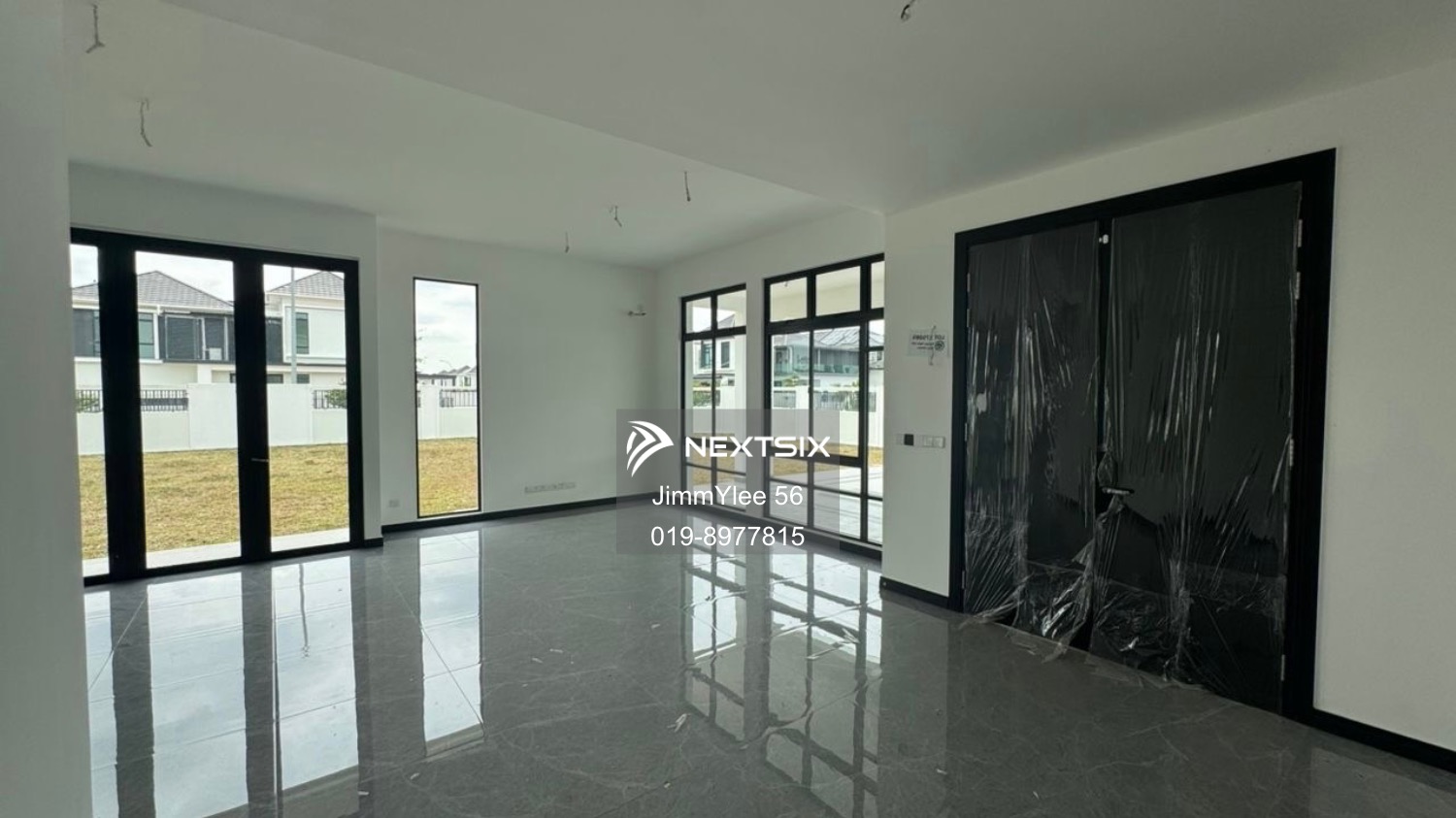 Semi-detached House For Sale in Setia Tropika Johor - Image 2