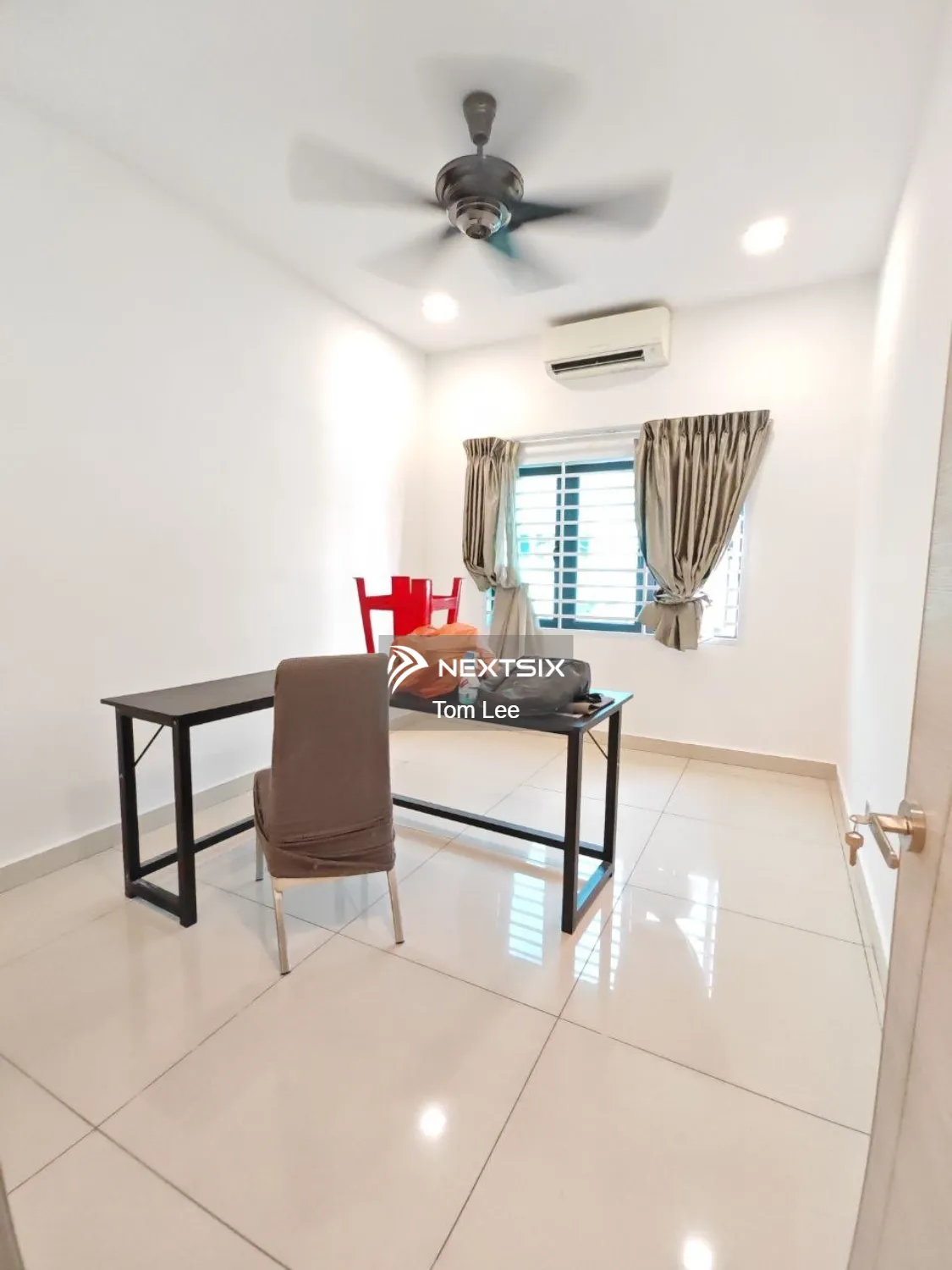 Semi-detached House For Sale in Klang Selangor - Image 11