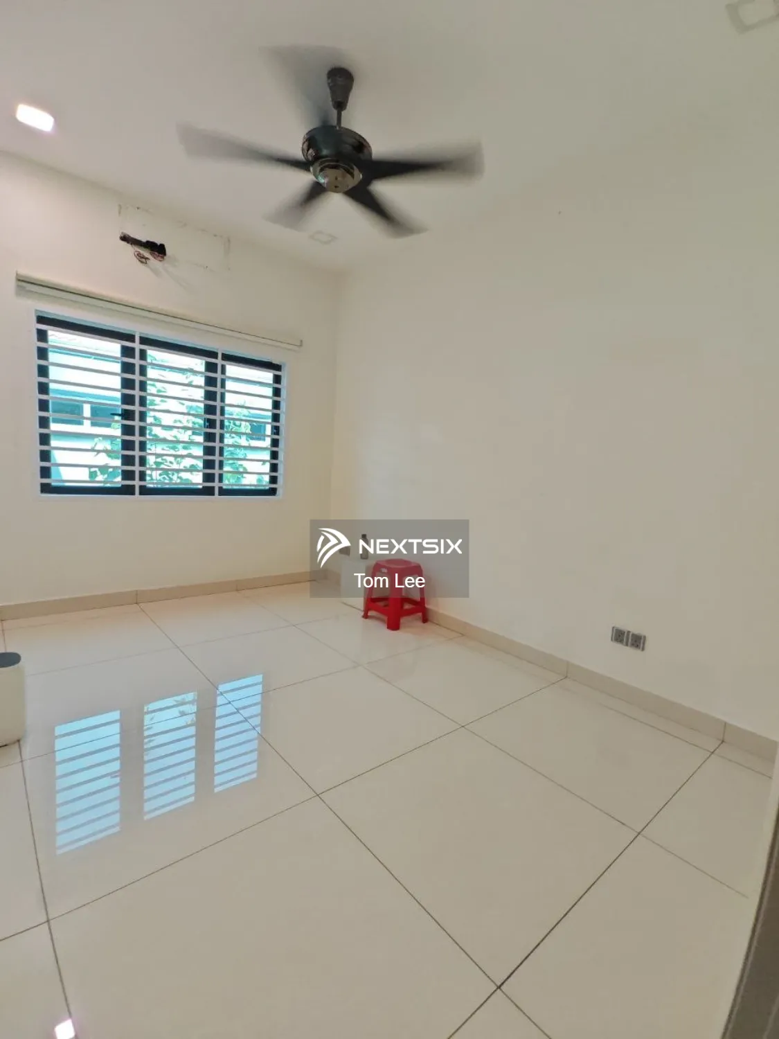 Semi-detached House For Sale in Klang Selangor - Image 8