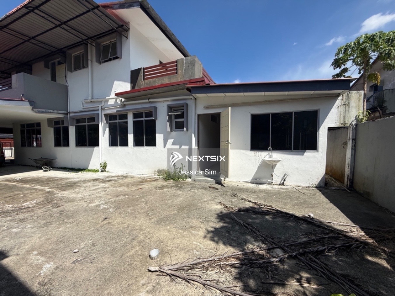 Semi-detached House For Sale in Kuching Sarawak - Image 15