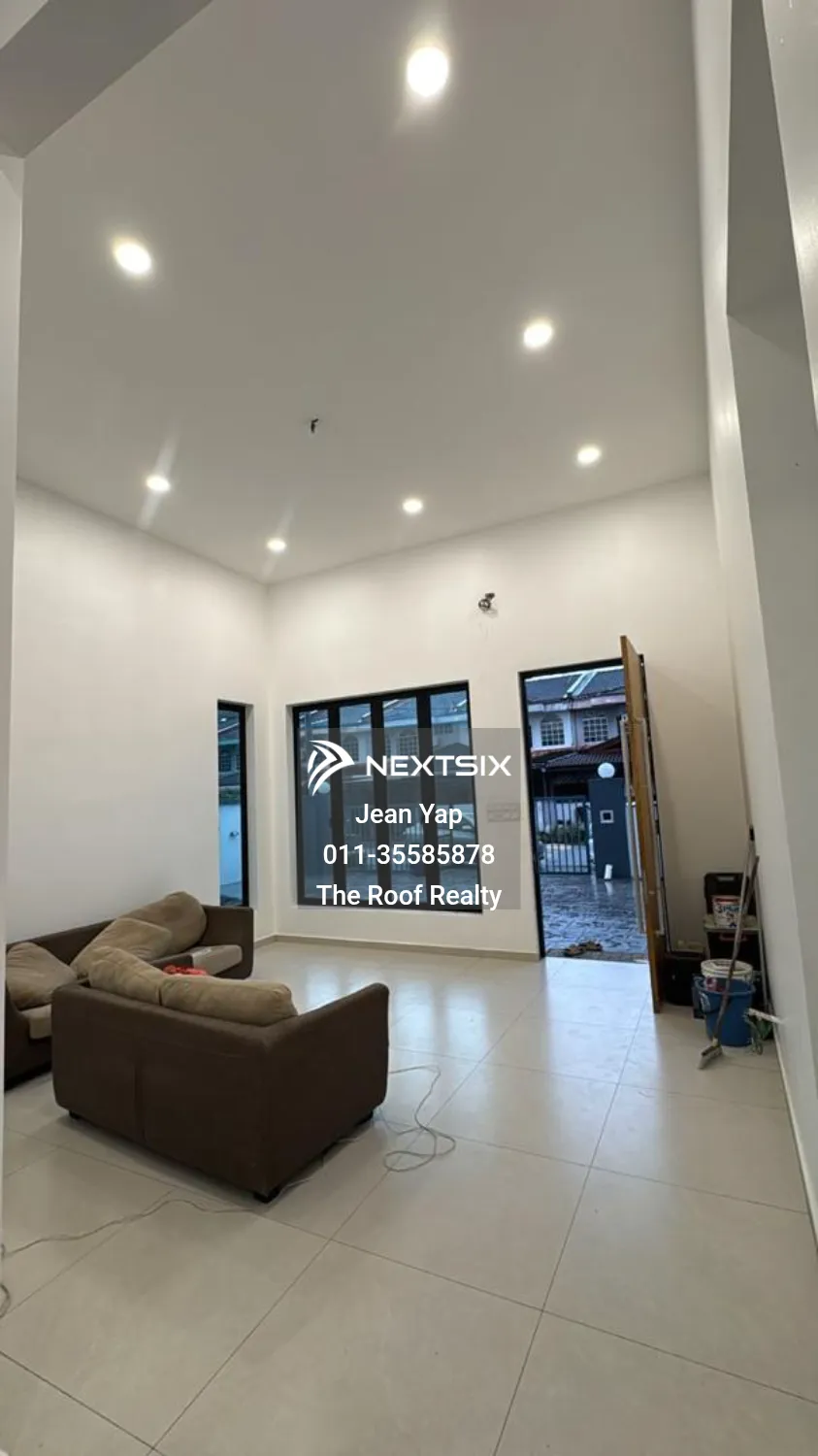 Bungalow For Sale in Pekan Nanas Johor