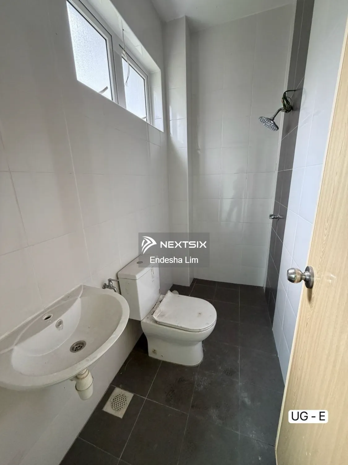 Semi-detached House For Sale in Klang Selangor - Image 11