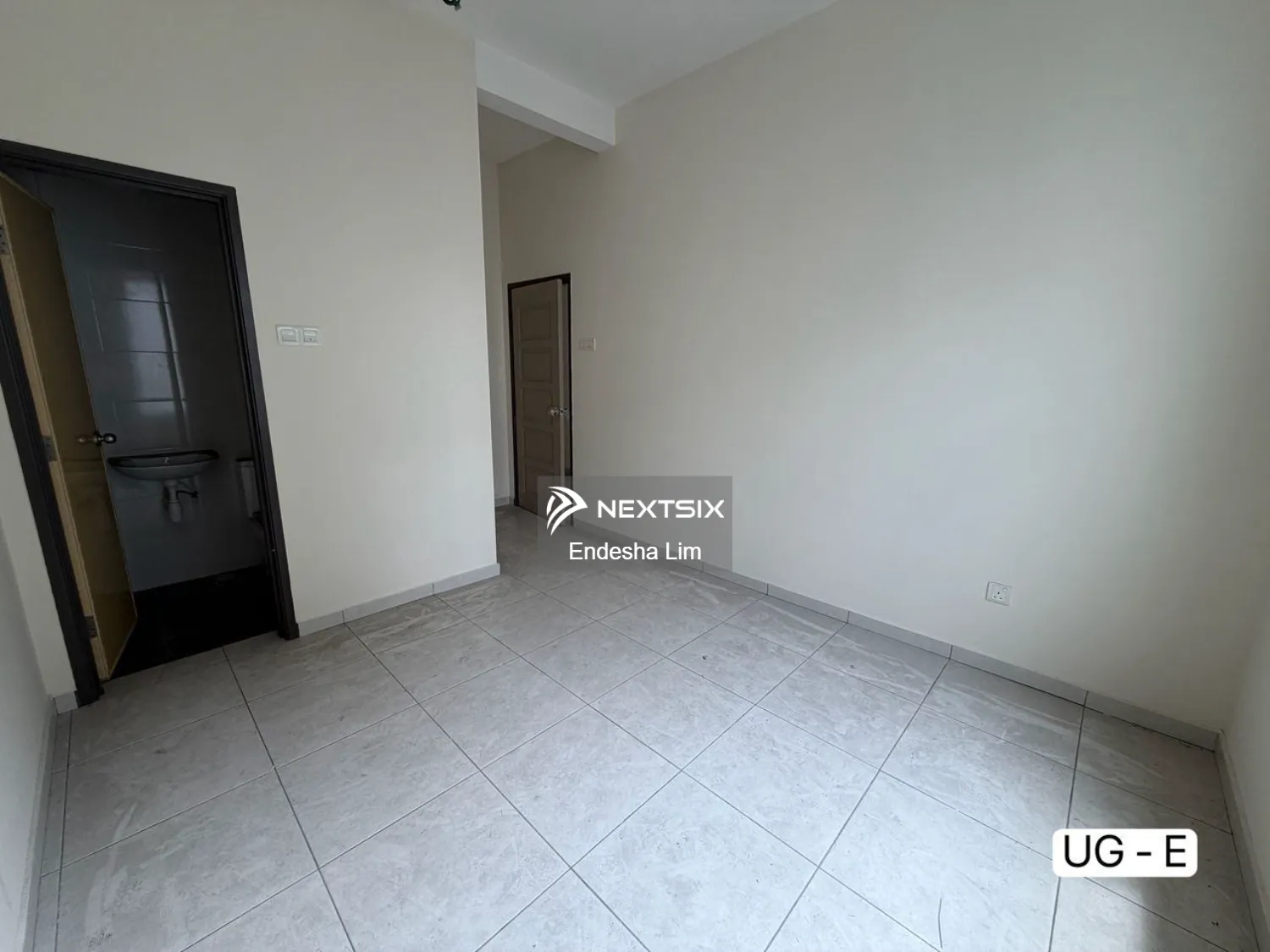 Semi-detached House For Sale in Klang Selangor - Image 5